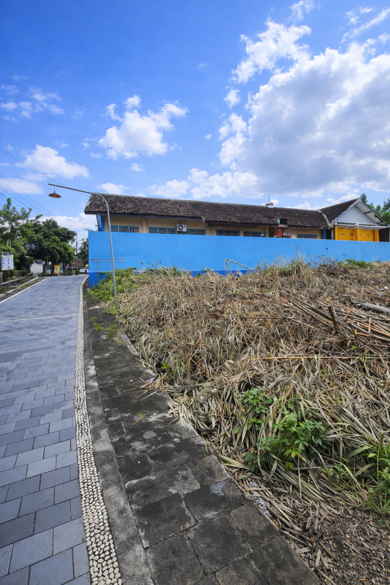 Tanah SHM Pekarangan Strategis dekat Gembira Loka Jogja