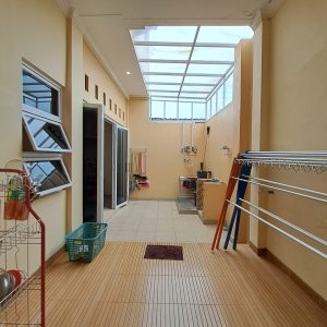 Rumah Siap Huni 2 Lantai Tanah Luas Dekat RS PKU Bantul