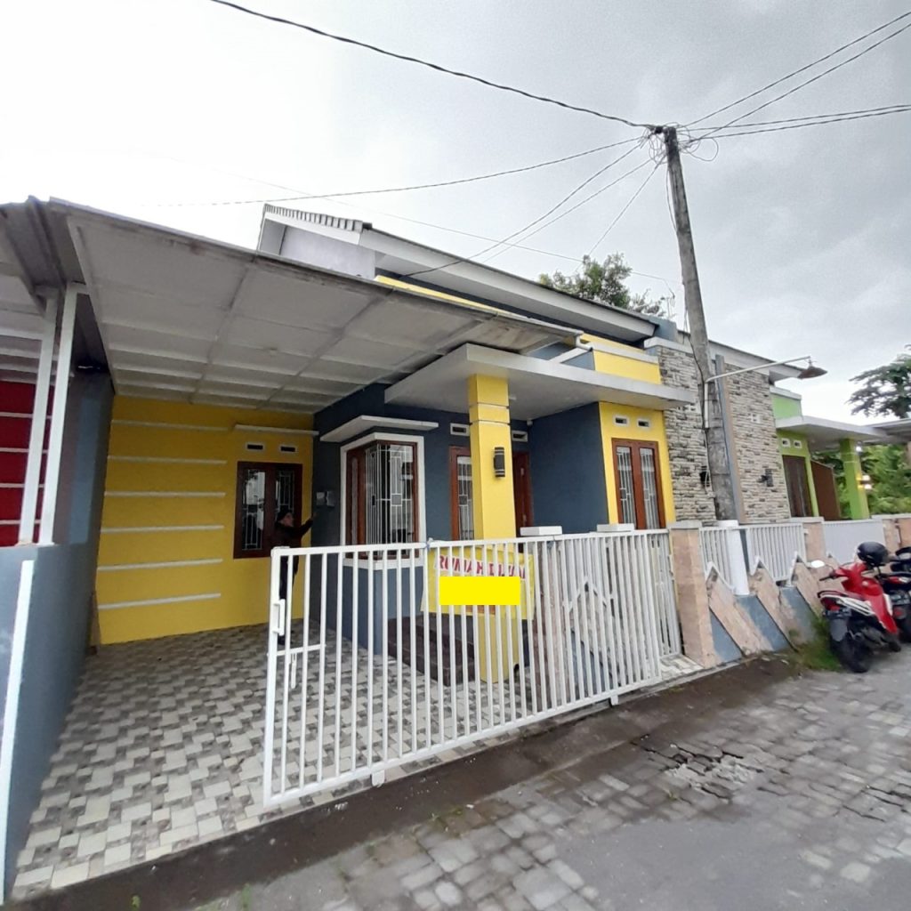 Rumah Modern Siap Huni Jalan Kaliurang 3 Menit dari Kampus UII