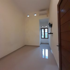 Rumah Modern Siap Huni Jalan Kaliurang 3 Menit dari Kampus UII