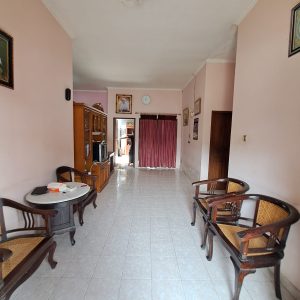 Rumah Siap Huni Full Furnished Dekat Ambarrukmo Plaza