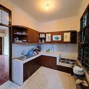 Rumah Tanah Luas Siap Huni 10 menit dari Tugu Jogja