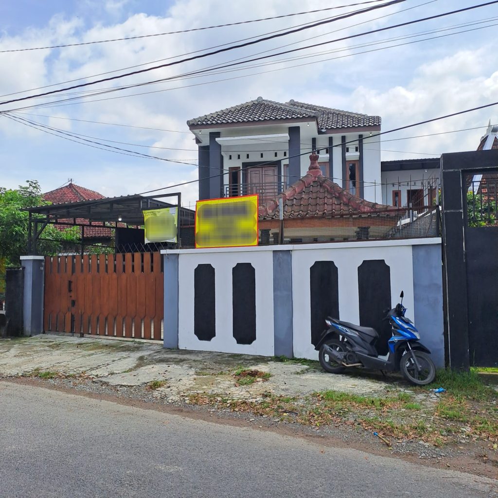 Rumah Siap Huni 5 Kamar 2 Lantai Dekat Terminal Giwangan
