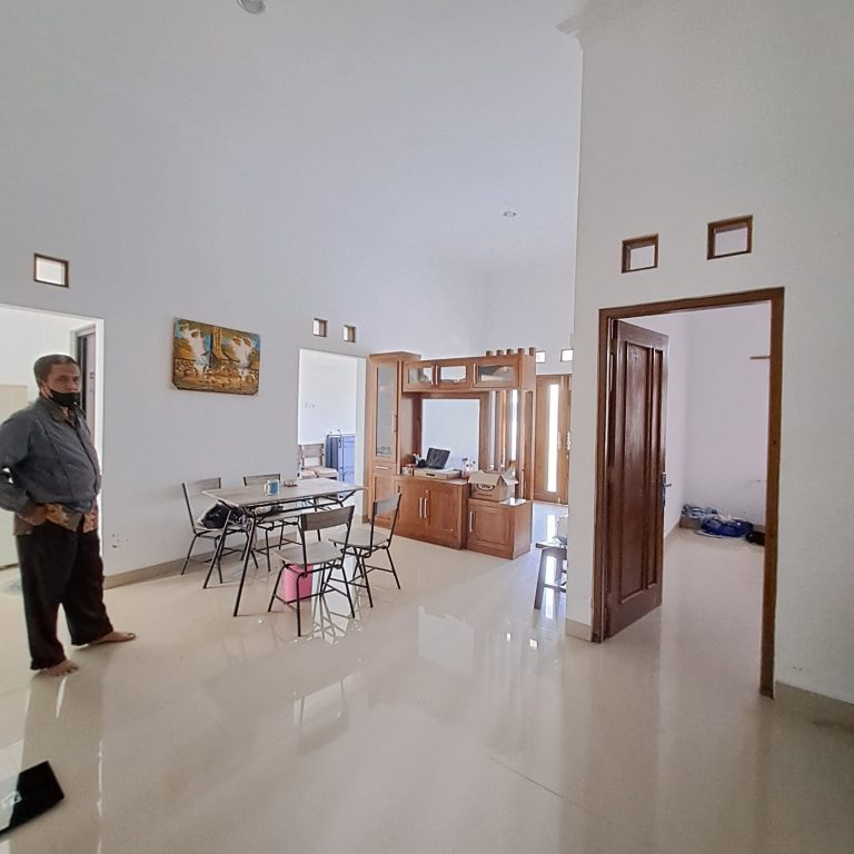 Rumah Siap Huni Tanah Luas 5 menit ke Jogja City Mall