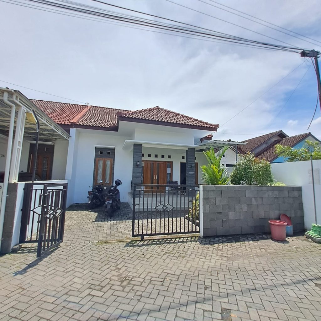 Rumah Siap Huni Tanah Luas 5 menit ke Jogja City Mall