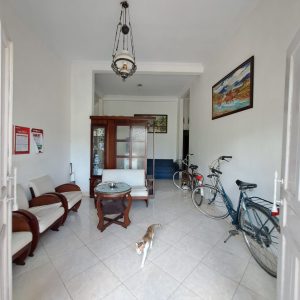 Rumah 2 Lantai Full Furnished di Dekat Ambarrukmo Plaza