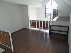Rumah Scandinavian Dengan Mezzanine di Palagan Sleman
