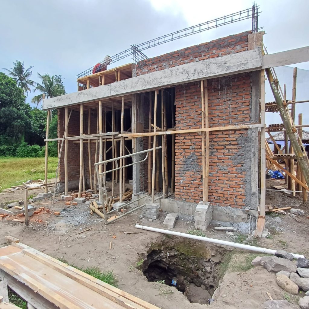 Rumah 2 Lantai di Jl.Kaliurang Km.10 Dekat Pasar Gentan