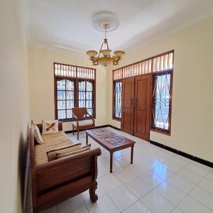 Rumah 2 Lantai Siap Huni dekat Kotagede Gembira Loka Zoo