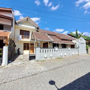 Rumah 2 Lantai Siap Huni dekat Kotagede Gembira Loka Zoo