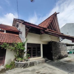 Rumah Luas 7 Kamar Strategis di Kota Jogja dekat Malioboro