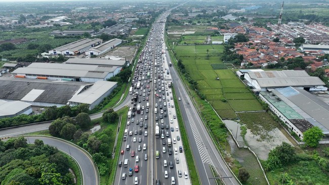 Contraflow TOL Cikampek Libur Nataru 2025