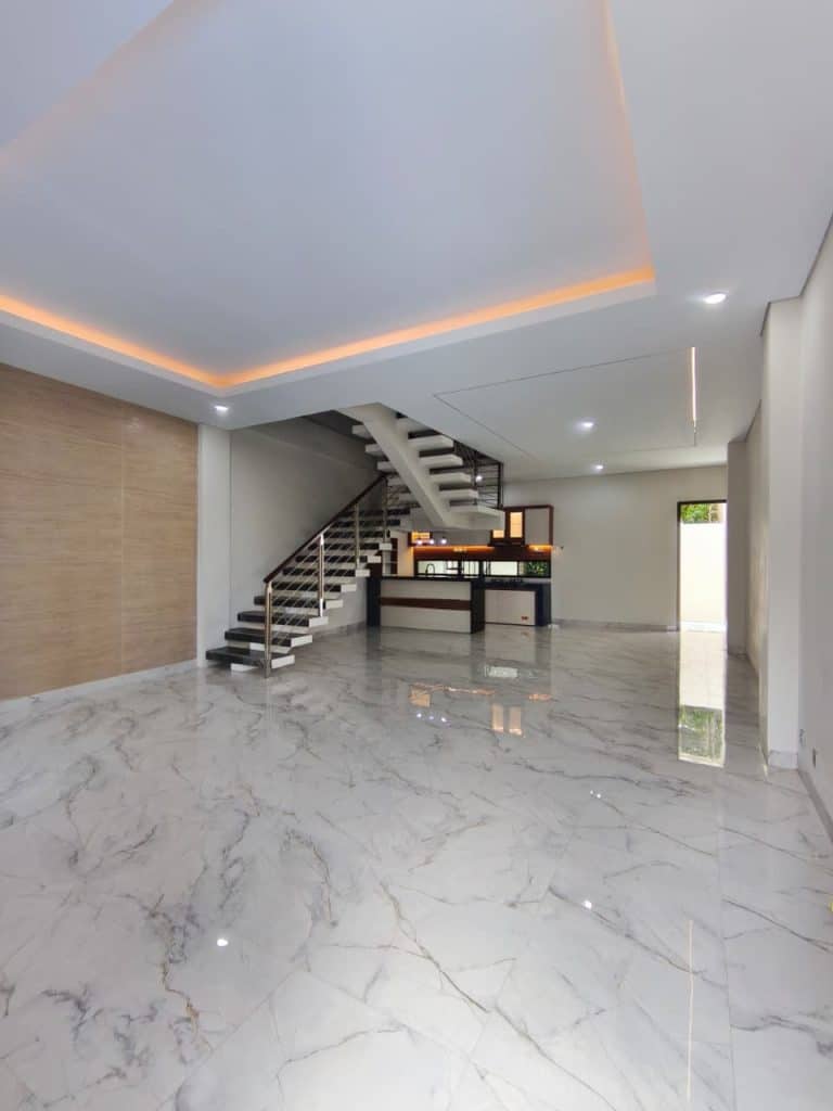 WhatsApp Image 2025-10-14 at 14.23.48