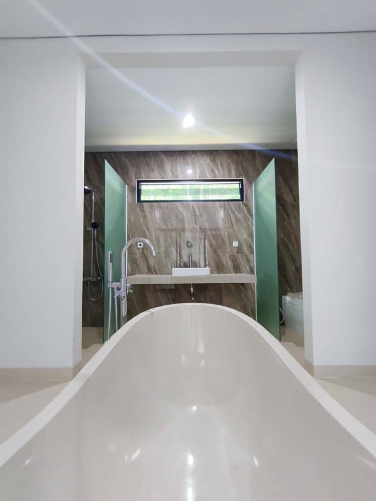 WhatsApp Image 2025-10-14 at 14.23.51