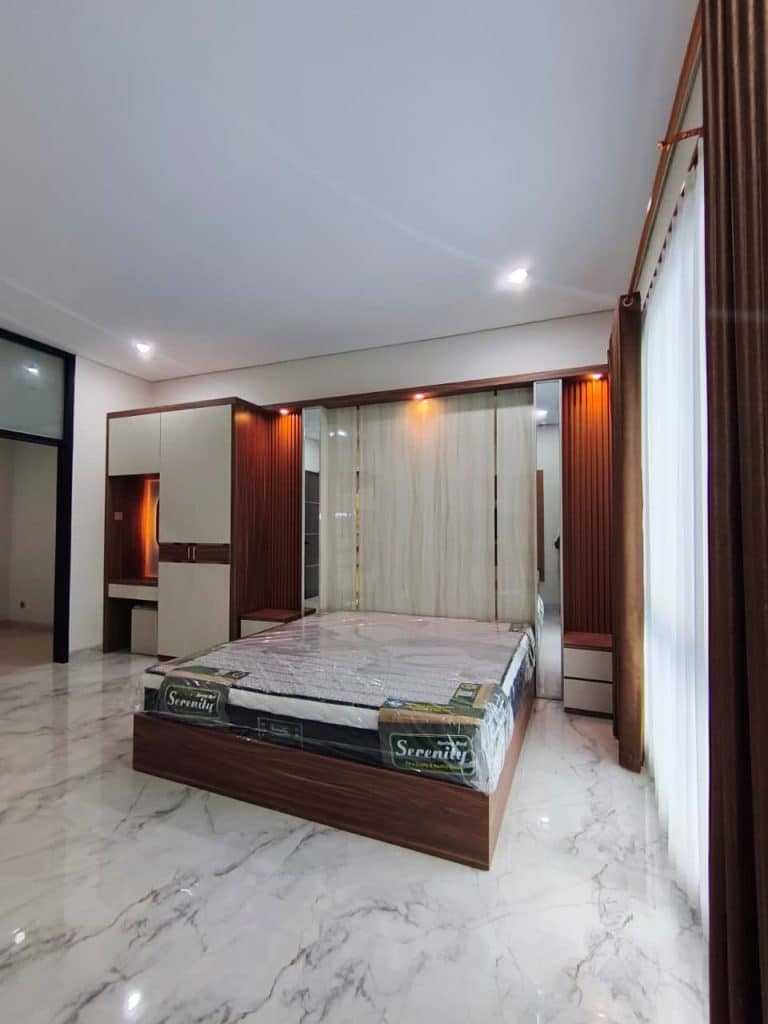 WhatsApp Image 2025-10-14 at 14.24.04 (1)