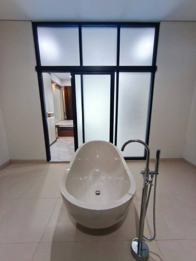 WhatsApp Image 2025-10-14 at 14.24.04