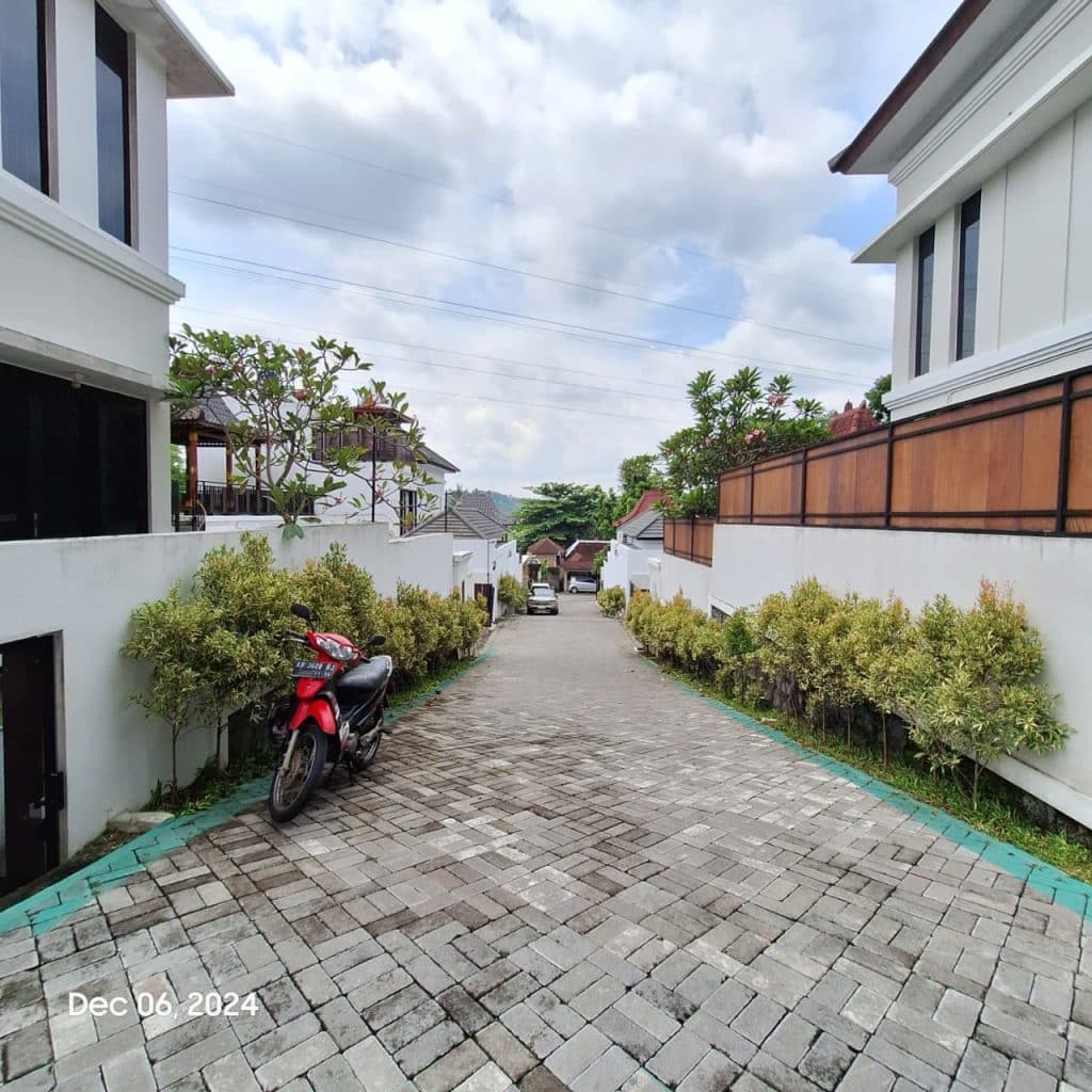 WhatsApp Image 2025-10-14 at 14.31.39 (2)