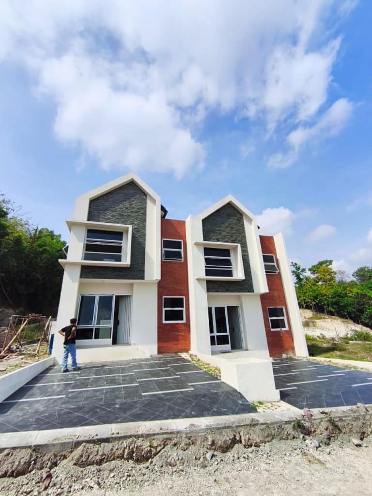 Rumah Modern Minimalis Total 91 Unit dengan 3 Pilihan Opsi Tipe Rumah. Fasilitas umum kolam renang lokasi sejuk asri.