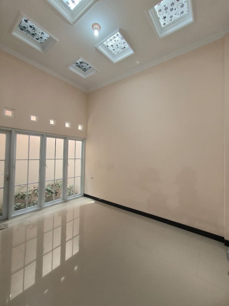 WhatsApp Image 2025-10-28 at 14.22.24 (1)